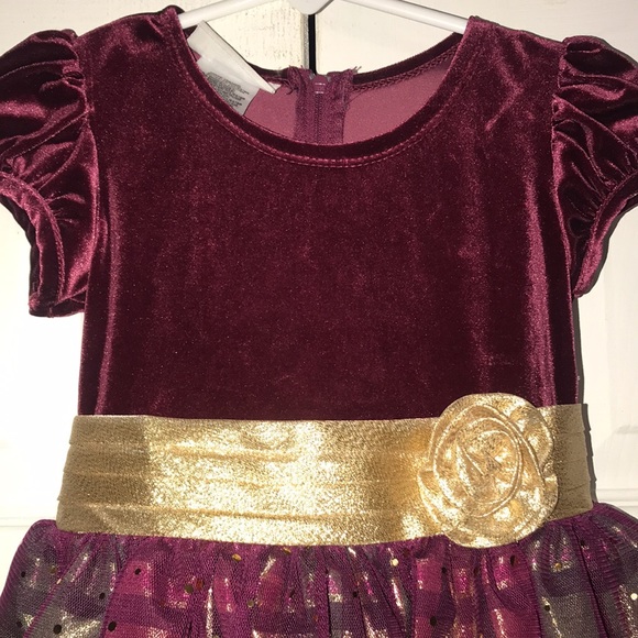 Girl’s Holiday Velvet Iridescent Dress - Picture 3 of 12
